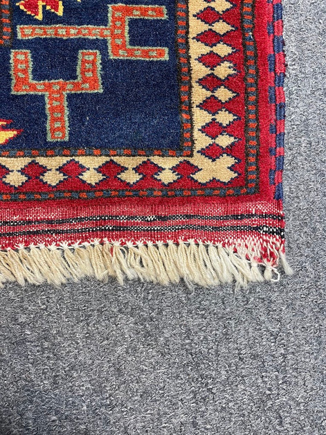 Turkmen Caucasian 5'1 x 6'7