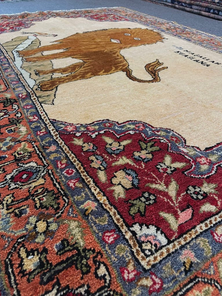 Turkish Lion Bunyen 4'5 x 6'7