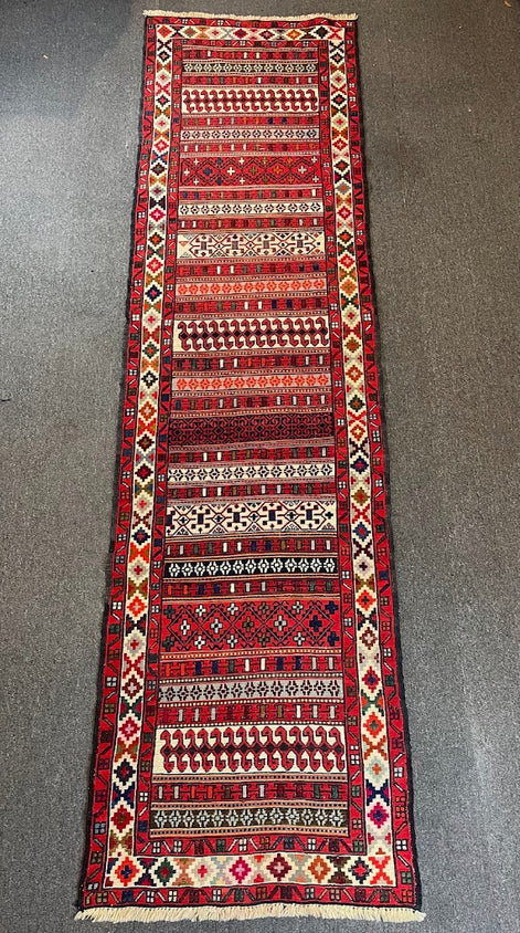 Iranian Rau Rau Sumak 2'7 x 9'8