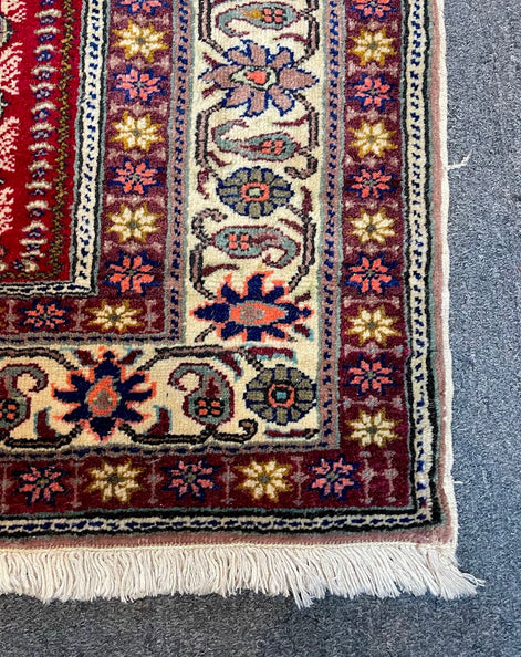 Kayseri Bunyen Prayer Rug 3'2 x 4'2