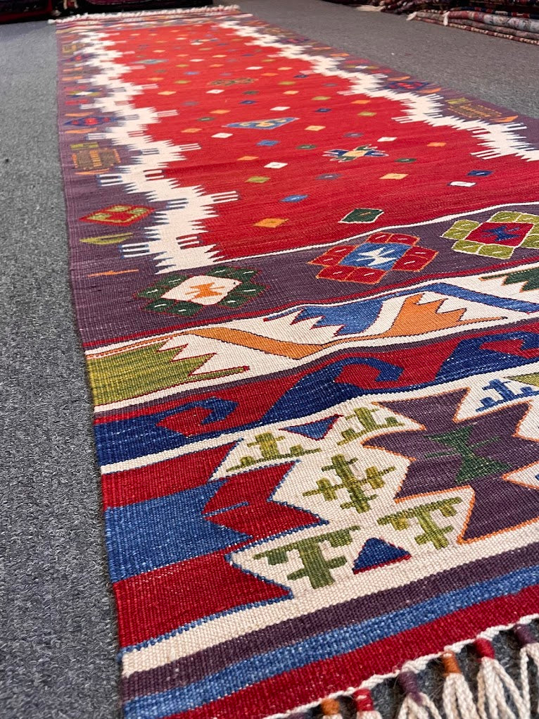Turkish Nuzumlu 2'11 x 10'3