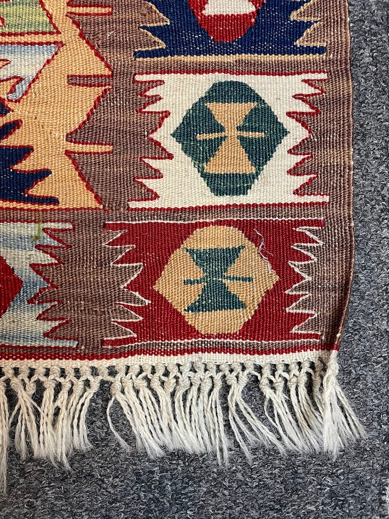 Turkish Nuzumlu Kilim 3'3 x 4'6