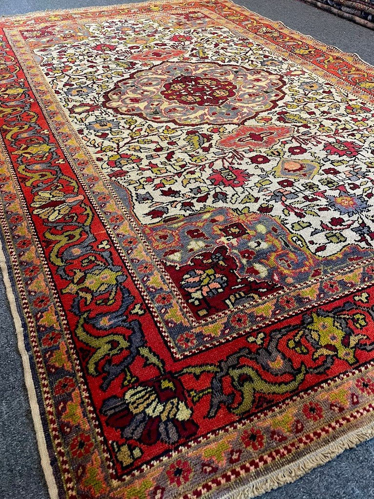 Antique Turkish Gurumbuz 4'10 x 7'7