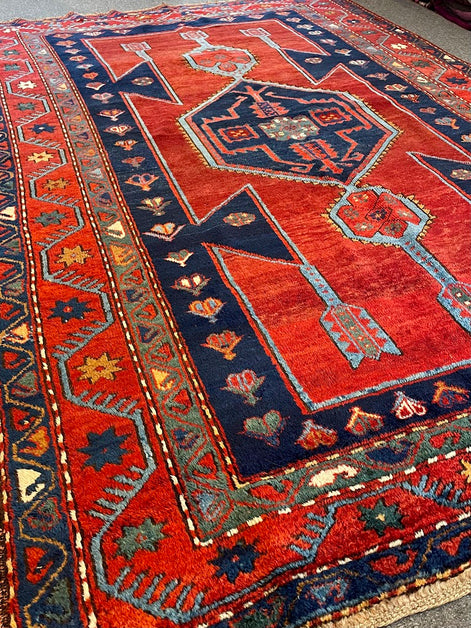 Caucasian Kuba 5'9 x 8'10