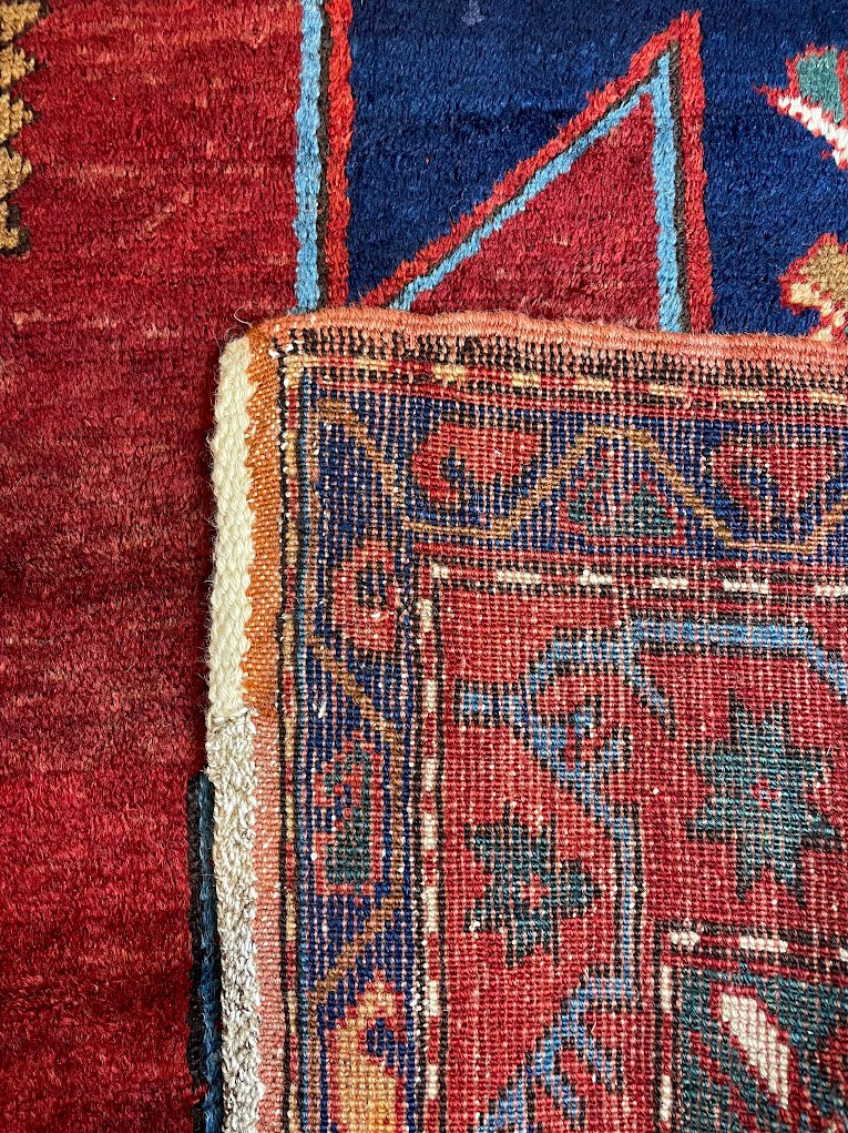 Caucasian Kuba 5'9 x 8'10