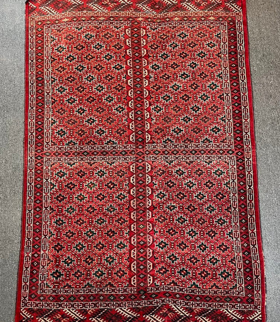 Turkmen Yamut 4'1 x 6'0