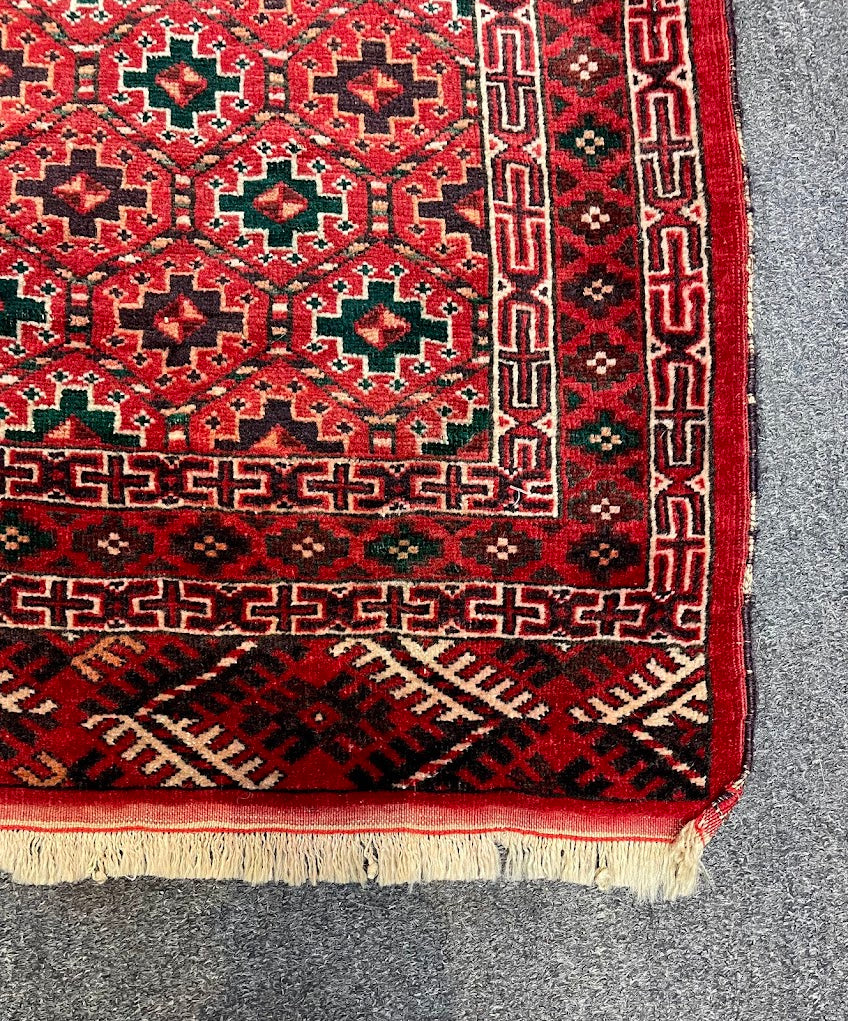 Turkmen Yamut 4'1 x 6'0