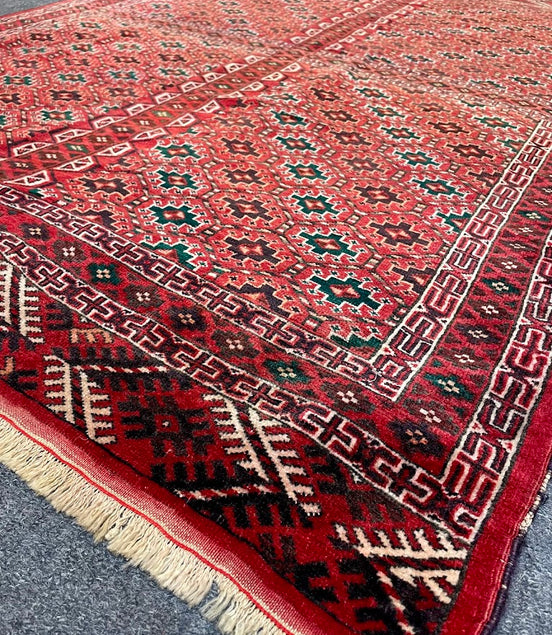 Turkmen Yamut 4'1 x 6'0