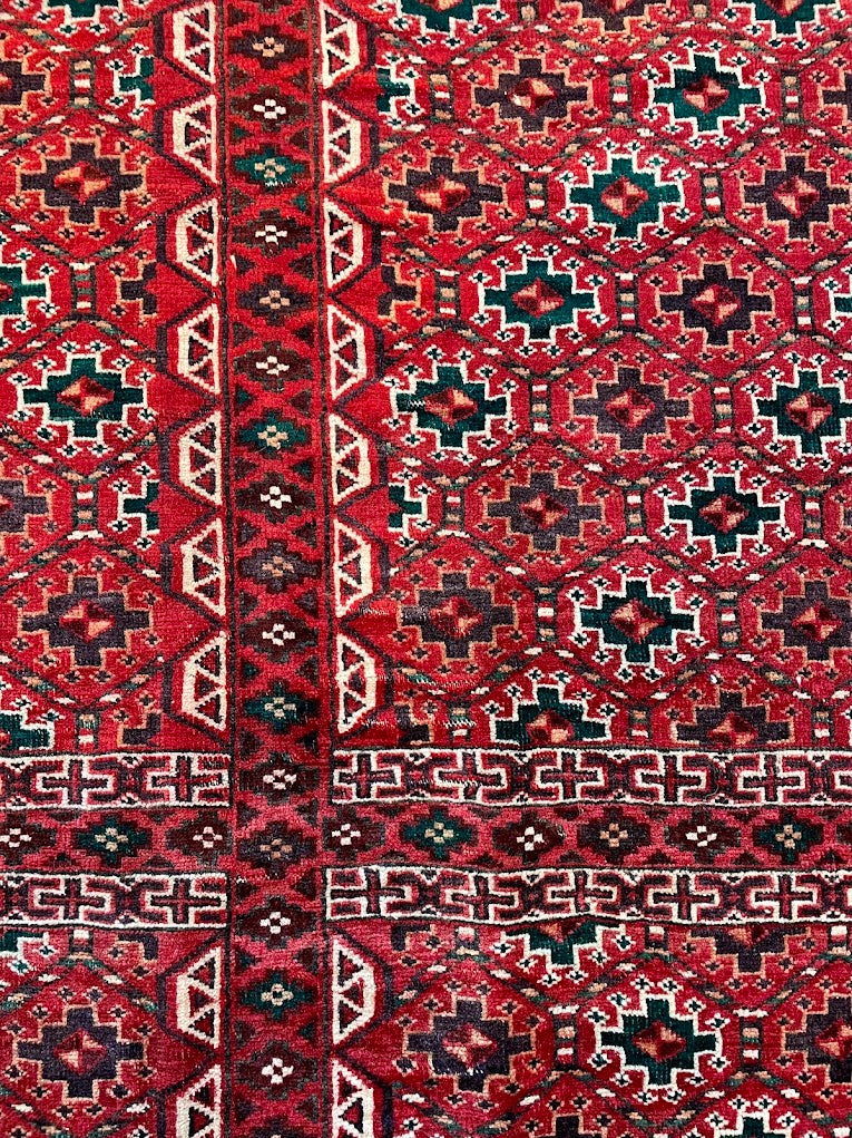 Turkmen Yamut 4'1 x 6'0
