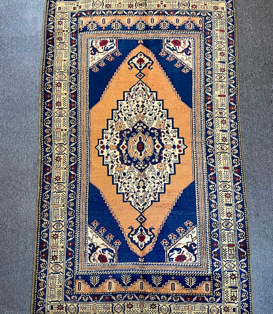 Turkish Karapinar 3'11 x 6'6