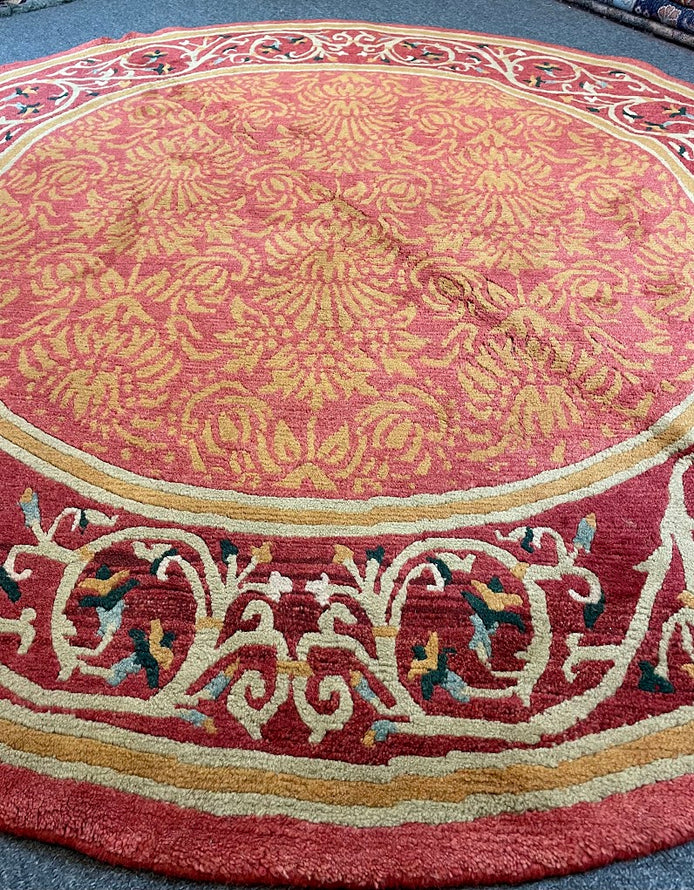 Tibetan Floral 5'6 Round
