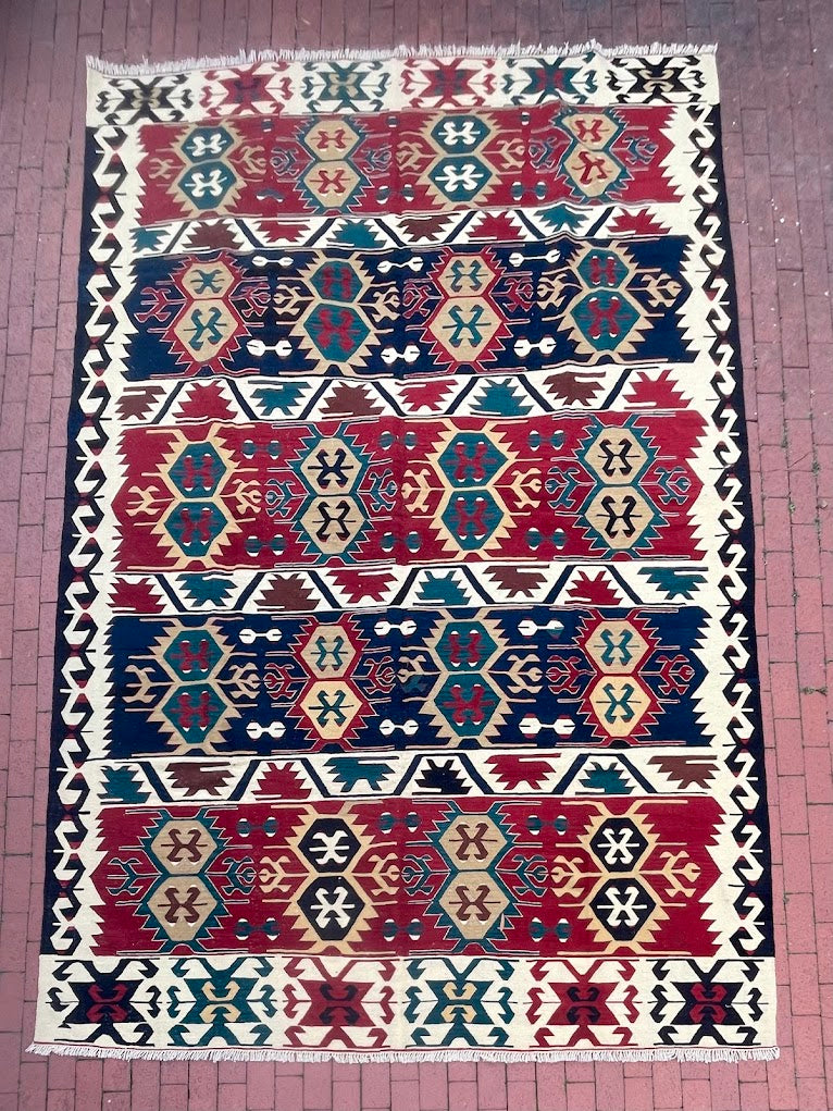 Turkish Usak Kilim 8'8 x 12'8