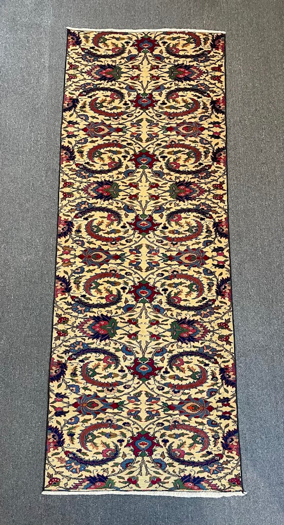 Turkish Urumbey 2'10 x 8'0