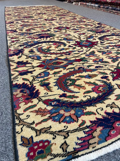 Turkish Urumbey 2'10 x 8'0