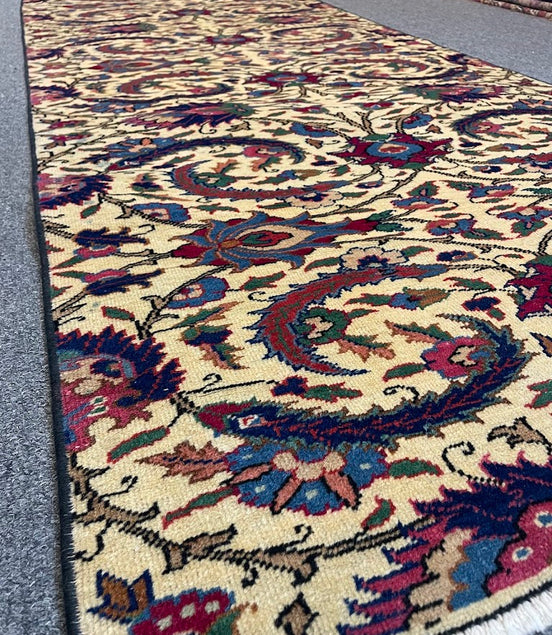 Turkish Urumbey 2'10 x 8'0