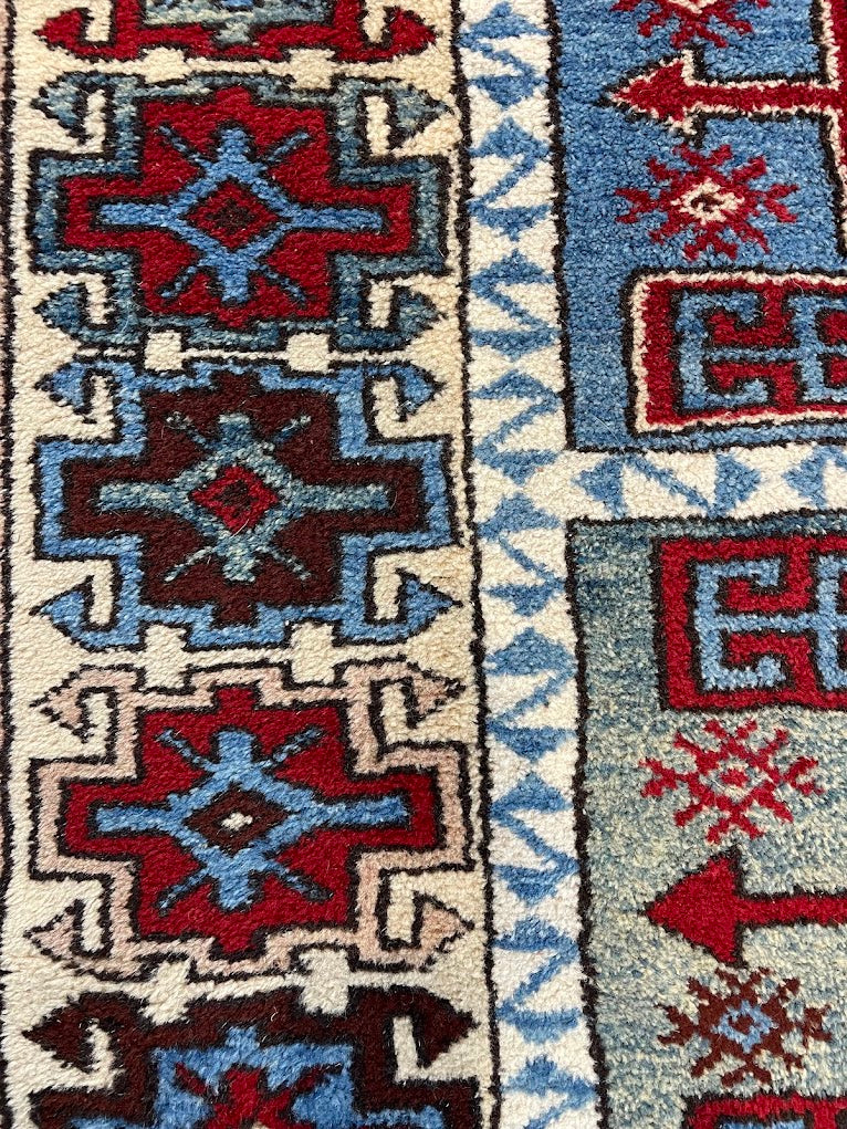 Turkish Yurtdag 3'8 x 8'3