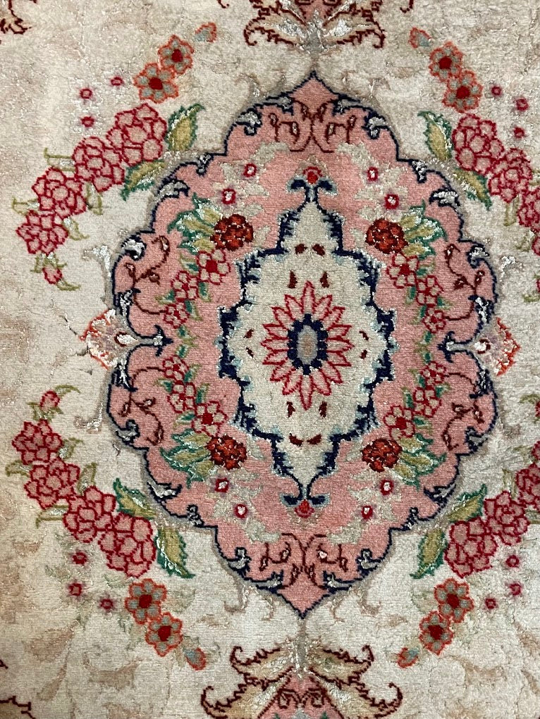Persian Wool/Silk Floral 2'5 x 9'9