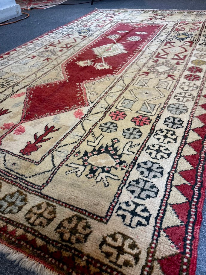 Turkish Milas 3'9 x 6'5