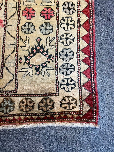 Turkish Milas 3'9 x 6'5