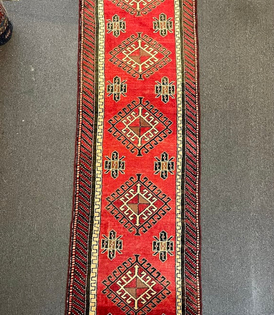 Turkish Geometric 2'8 x 10'0