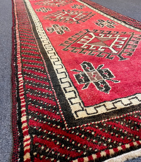 Turkish Geometric 2'8 x 10'0