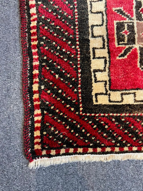 Turkish Geometric 2'8 x 10'0