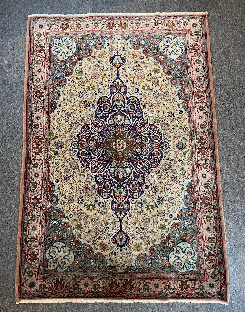 Turkish Umudag Bunyen 4'4 x 6'6