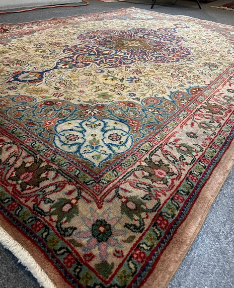 Turkish Umudag Bunyen 4'4 x 6'6