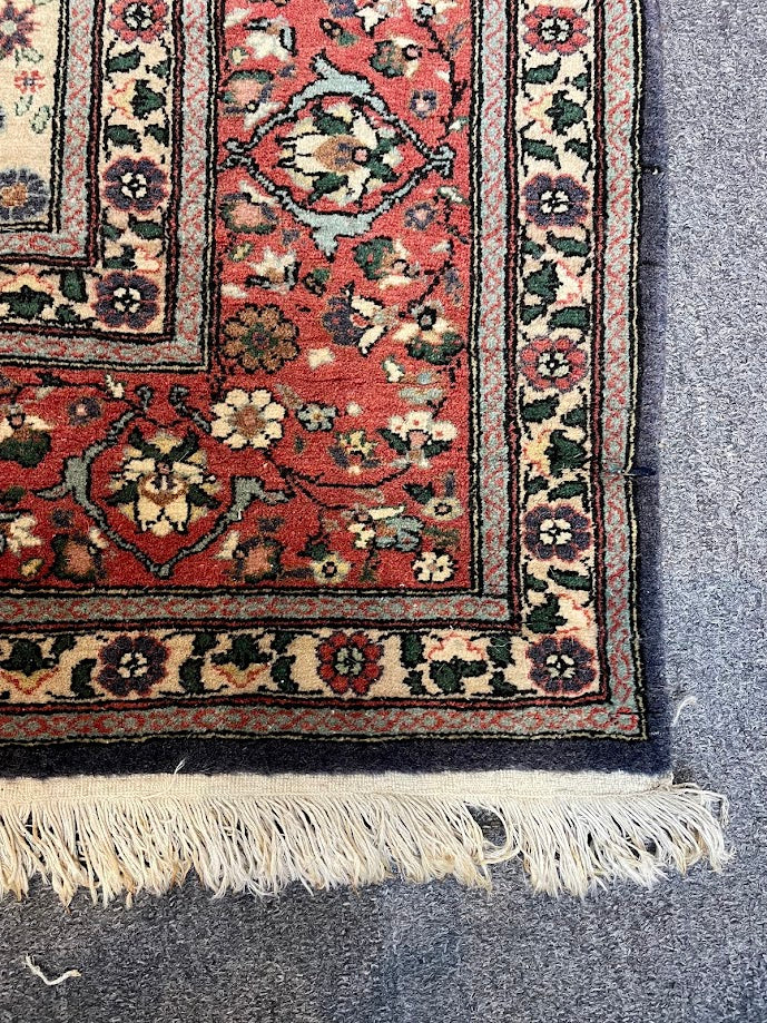 Turkish Hereke 4'5 x 6'0