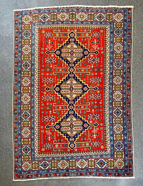 Caucasian Geometric 4'1 x 5'7