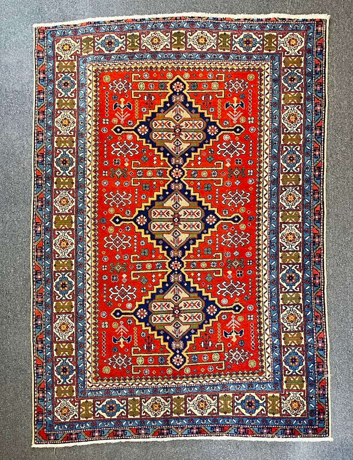Caucasian Geometric 4'1 x 5'7