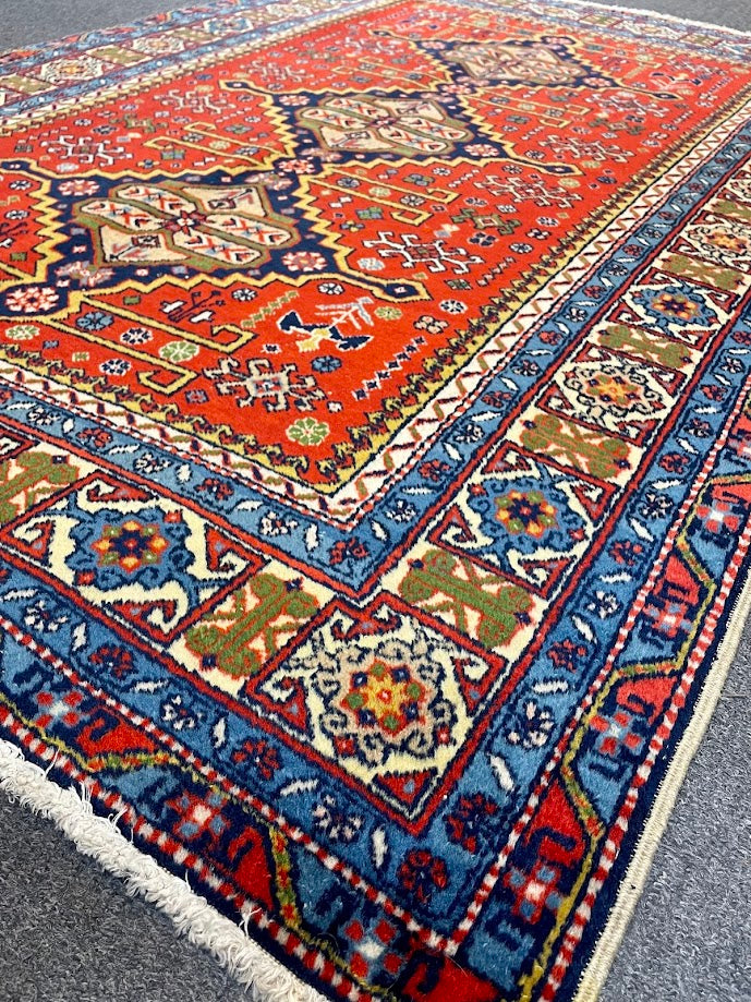 Caucasian Geometric 4'1 x 5'7