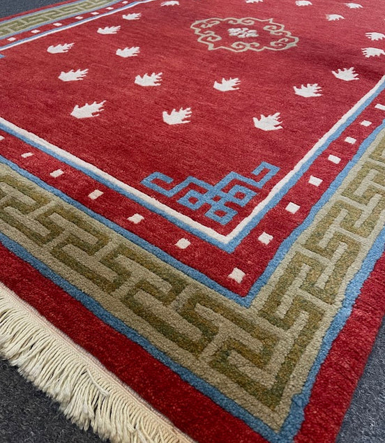Tibetan Dorjee/Frogs Legs 4'0 x 5'10