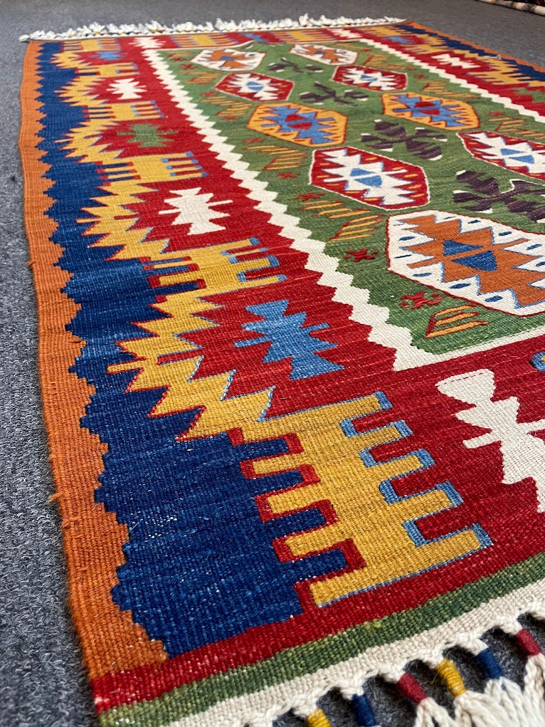 Turkish Nuzumlu Kilim 3'3 x 4'9