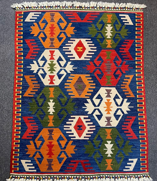 Turkish Nuzumlu Kilim 3'6 x 4'5