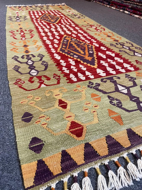 Turkish Nuzumlu Kilim 2'4 x 6'6