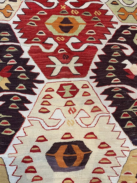 Turkish Nuzumlu Kilim 2'4 x 6'5