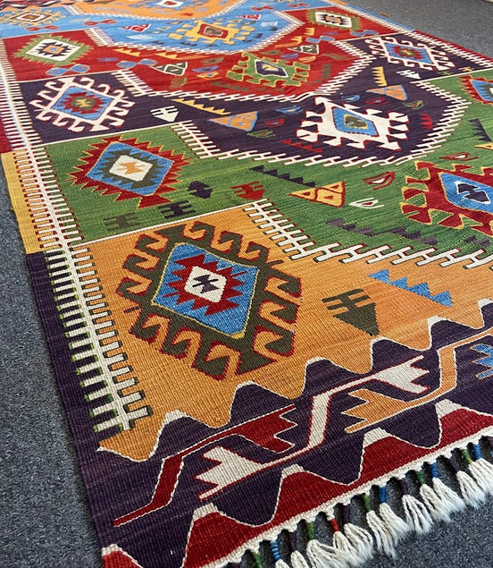Turkish Nuzumlu 4'1 x 6'7