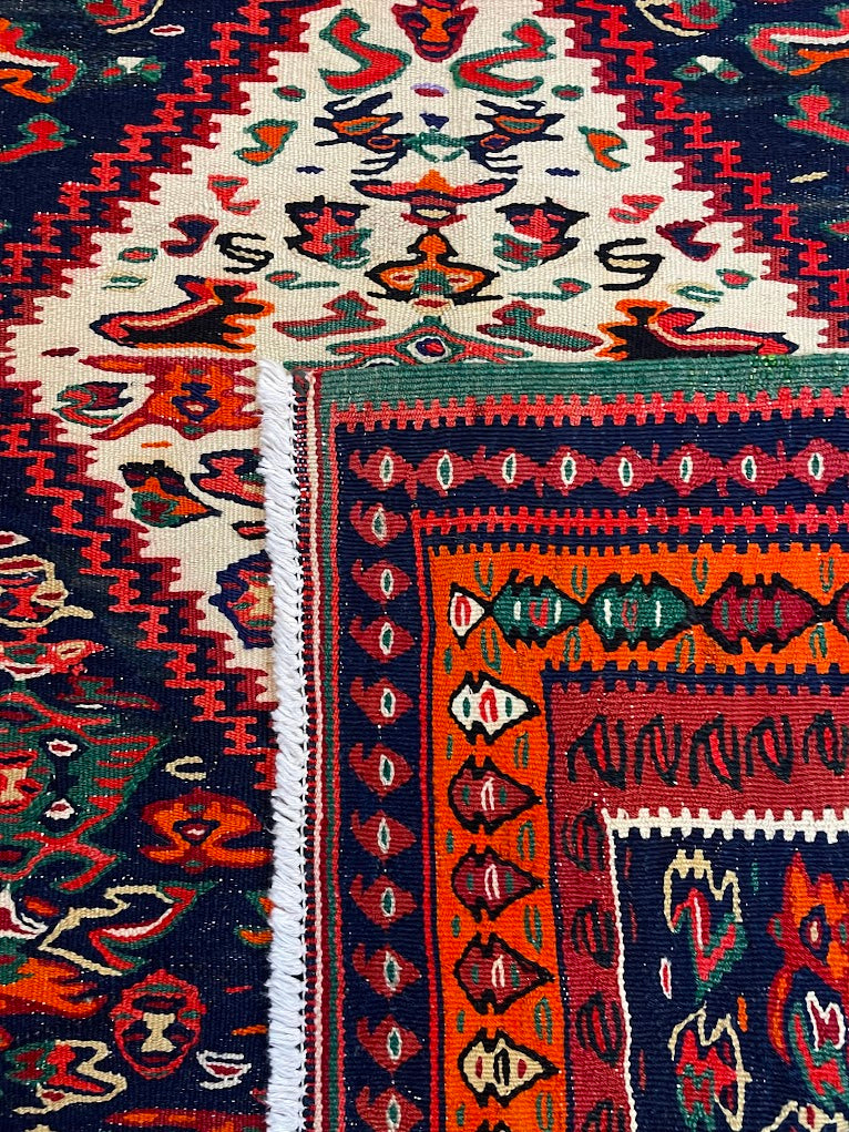 Iranian Senneh 3'10 x 4'2