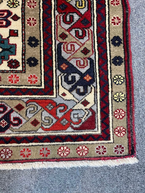 Caucasian Derbent 4'5 x 5'10