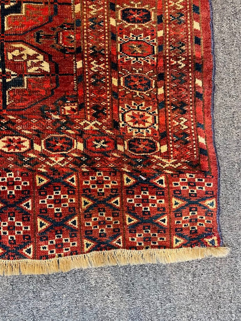Turkmen Tekke 4'6 x 4'9