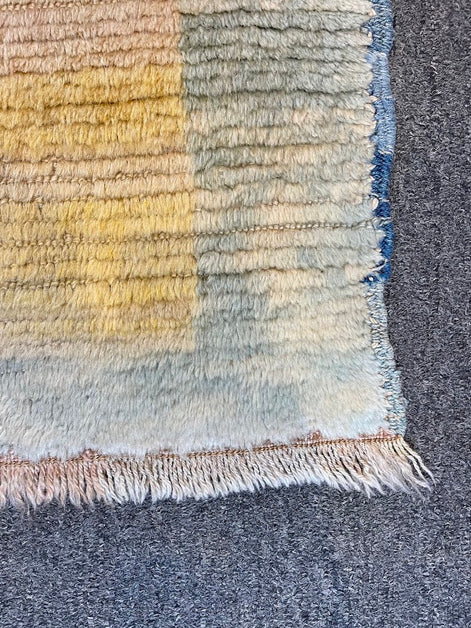 Minimalist 2'11 x 3'0