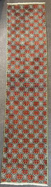 Turkish Abstract Floral 2'5 x 10'10