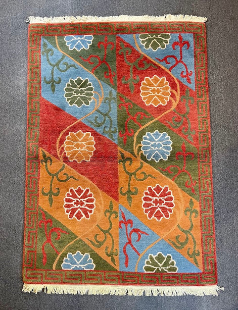 Tibetan Lotus 4'0 x 5'11