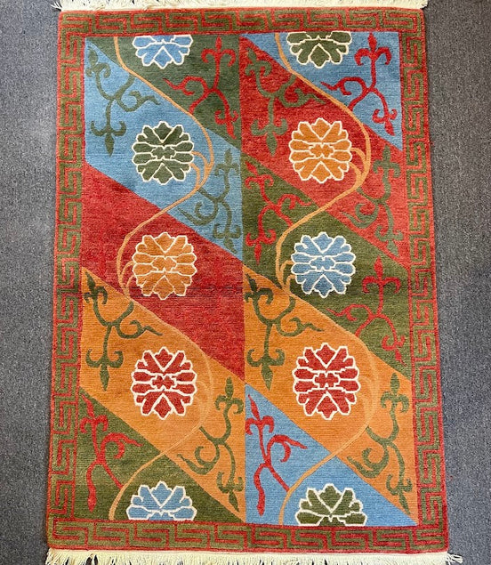 Tibetan Lotus 4'0 x 5'11