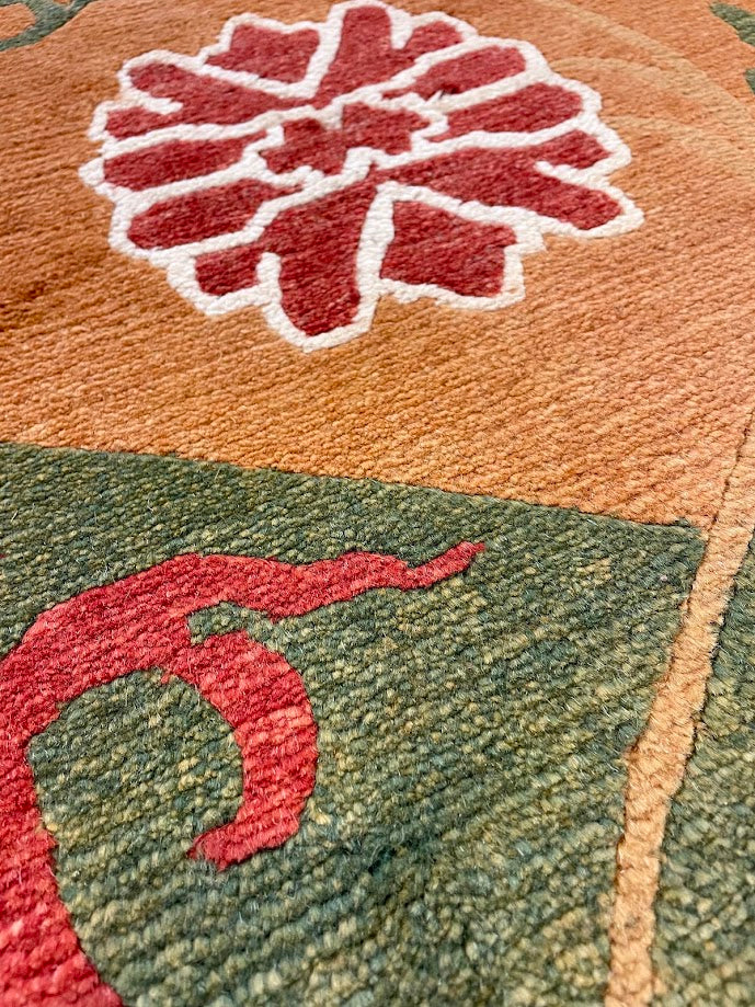 Tibetan Lotus 4'0 x 5'11