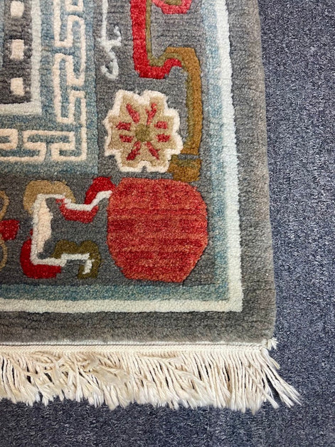Tibetan Shirla Metole 3'11 x 5'9