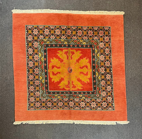 Tibetan Double Dorjee 4'9 x 4'11