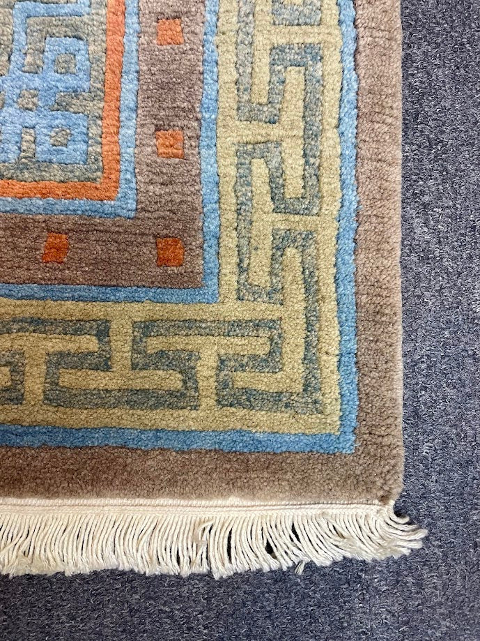 Tibetan Dorjee 3'11 x 5'10