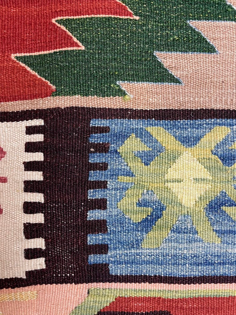 Turkish Kilim 4'7 x 6'9